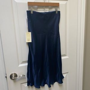Aritzia/Wilfred slip skirt, navy